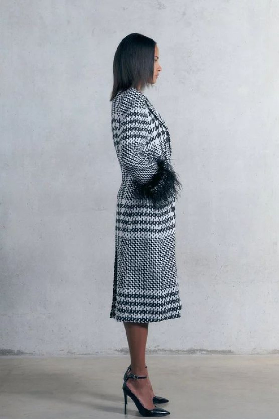 Online * Top 10 Karen Millen Italian Dogtooth Feather Cuff Check Fitted Coat Mono